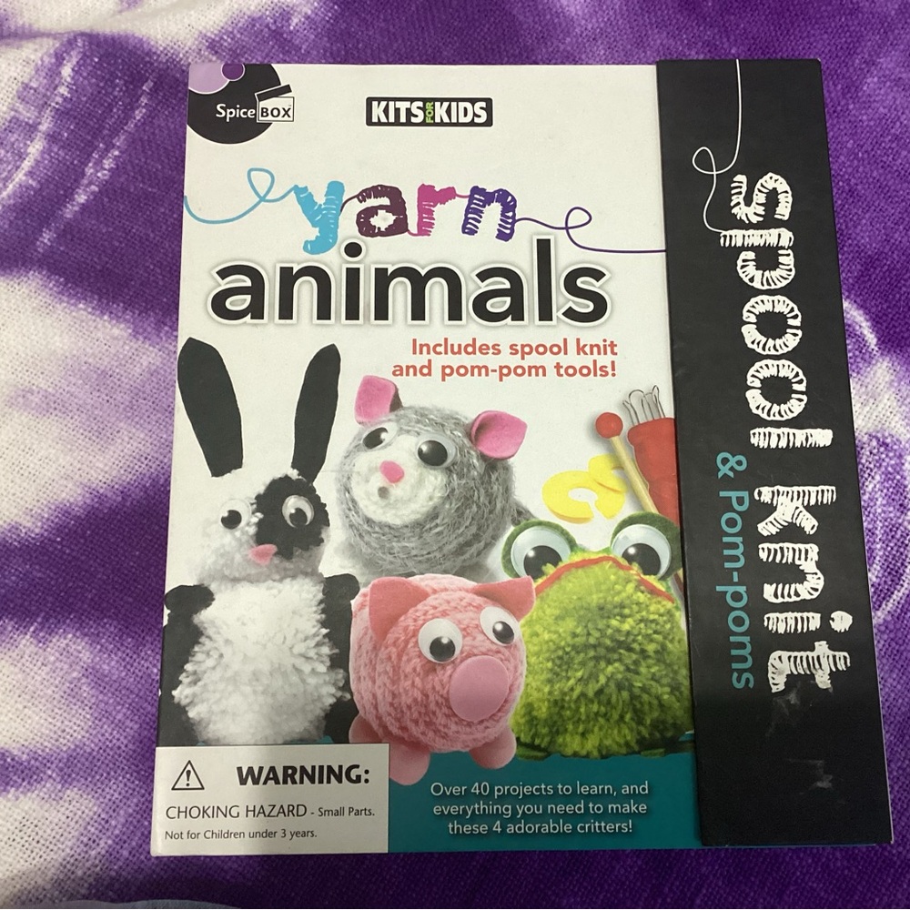 SpiceBox Kits for Kids Yarn Animals Kit